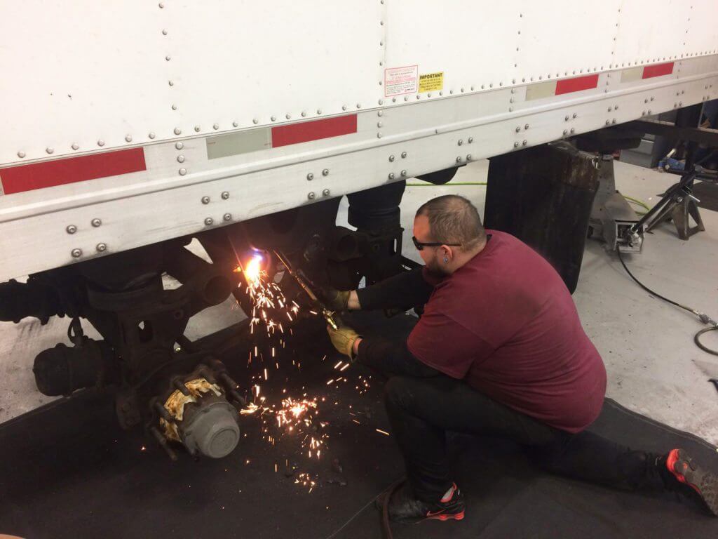 About Us B & G Truck & Trailer Repair Truck Repair